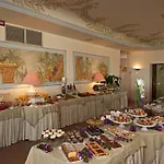 Hotel Palau מלון 4*