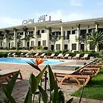 מלון Hotel Palau