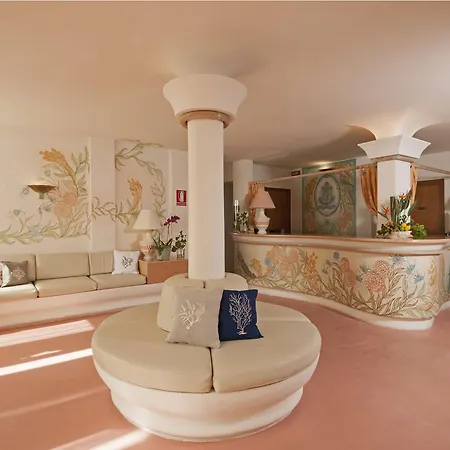 Hotel Palau Palau