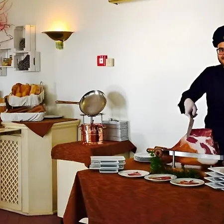 Hotel Palau Palau