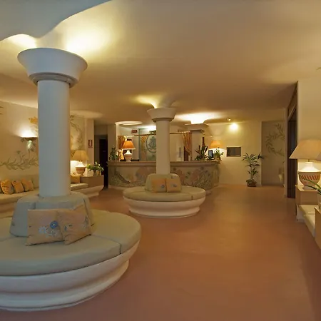 Hotel Palau Palau