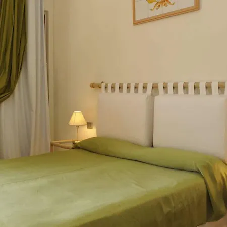 Hotel Palau 4*