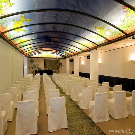 Hotel Palau 4*