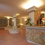 Hotel Palau 4*