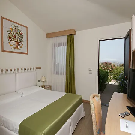 Hotel Palau Palau
