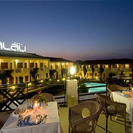 فندق بالاو فندق 4*