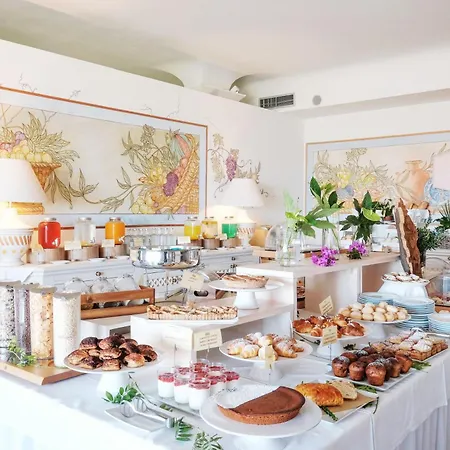 فندق بالاو فندق 4*